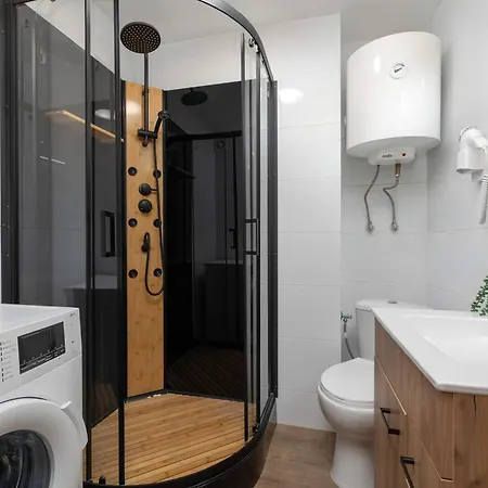 A Stylish For Two In Historic Nikiszowiec By Renters Katowice